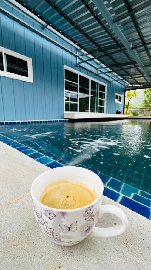 Mana Pool House Bed & Breakfast Chiang Rai Exterior photo