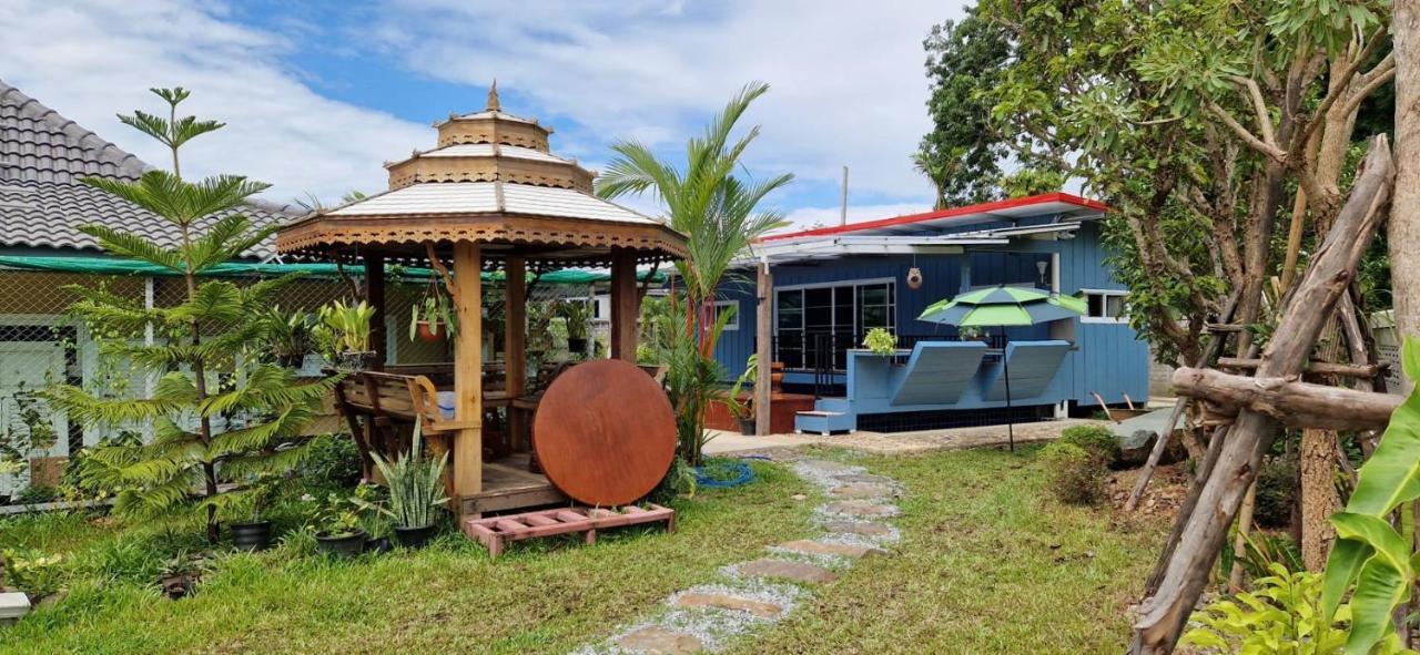 Mana Pool House Bed & Breakfast Chiang Rai Exterior photo
